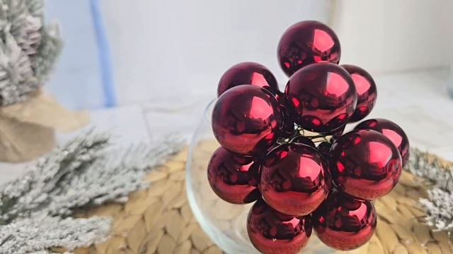 ГРОЗДЬ стеклянных глянцевых шариков на проволоке 12 шаров по 25 мм цвет: бордовый 2000650
