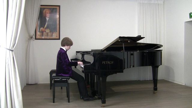 И. Плейель Сонатина C-dur III ч. Rondo исп. Фодлаш Лев