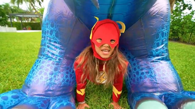 Настя и её друзья супергерои всех спасают