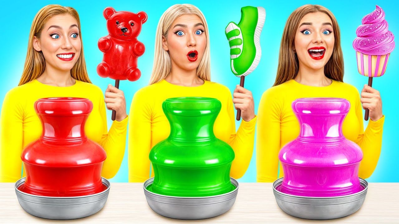 24 Часа Едим Еду Одного Цвета Челлендж  Битвы с едой от Jelly DO Challenge