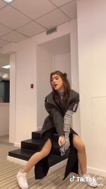 Танцуй так в школе !