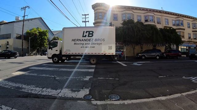 КАК ВЫЖИВАЕТ РУССКОЯЗЫЧНАЯ МОЛОДЕЖЬ НА ЗАГНИВАЮЩЕМ ЗАПАДЕ.  День 3, утро