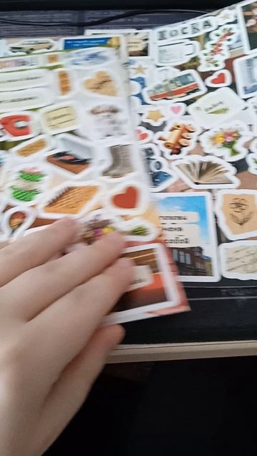 Показ наклеек весна 2026