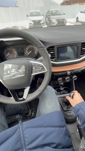 2026 LADA VESTA SW CROSS запуск двигателя