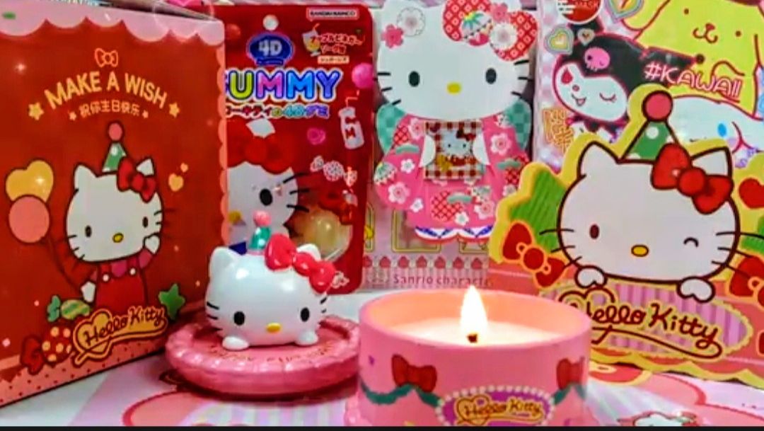 АСМР РАСПАКОВКА чудесных Сюрприз Боксов Хелло Китти, Куроми