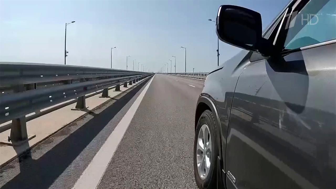 В репортаже Первого канала о новых правилах проезда по Крымскому мосту