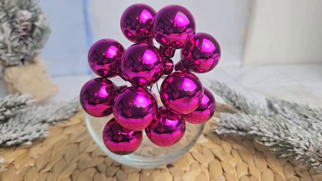 ГРОЗДЬ стеклянных глянцевых шариков на проволоке 12 шаров по 25 мм цвет: фуксия 2000682