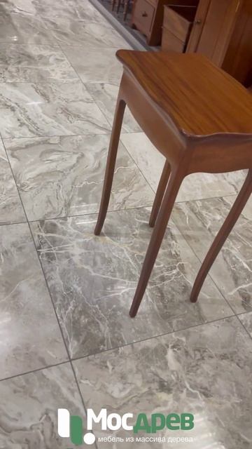 Столик приставной/ламповый с откидной столешницей МИГ291 от фабрики Satin Furniture (Индонезия)