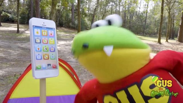 ANIMALS ESCAPED FROM THE ZOO!! ANIMAL HUNT AT THE PLAYGROUND PARK WITH GUS THE GUMMY GATOR