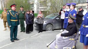 Персональный парад Победы провели для ветерана ВОВ Дмитрия Николаевича Суворова.