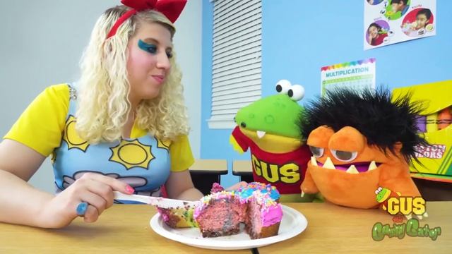 Back To School Baking Cupcakes With Gus The Gummy Gator!
