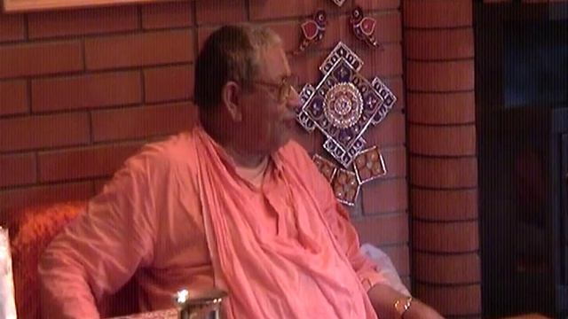 2001 Визит Шрилы Говинды Махараджа в Россию