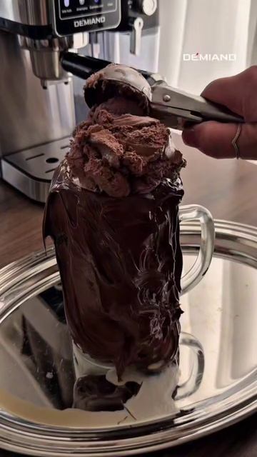 Шоколадный овершейк: кофе, который заменит целый десерт 🍫☕️