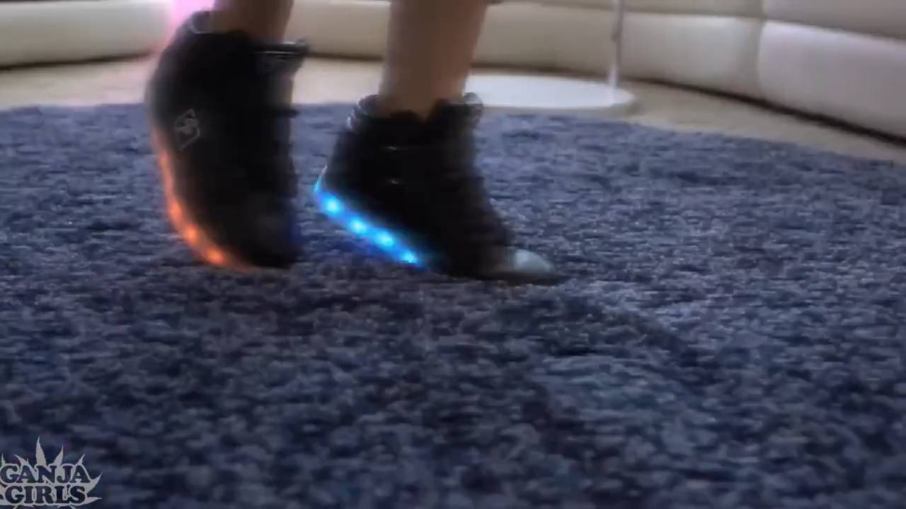 BEELIE - Papadim Pam Pam - 720HD - [ VKlipe.org ]