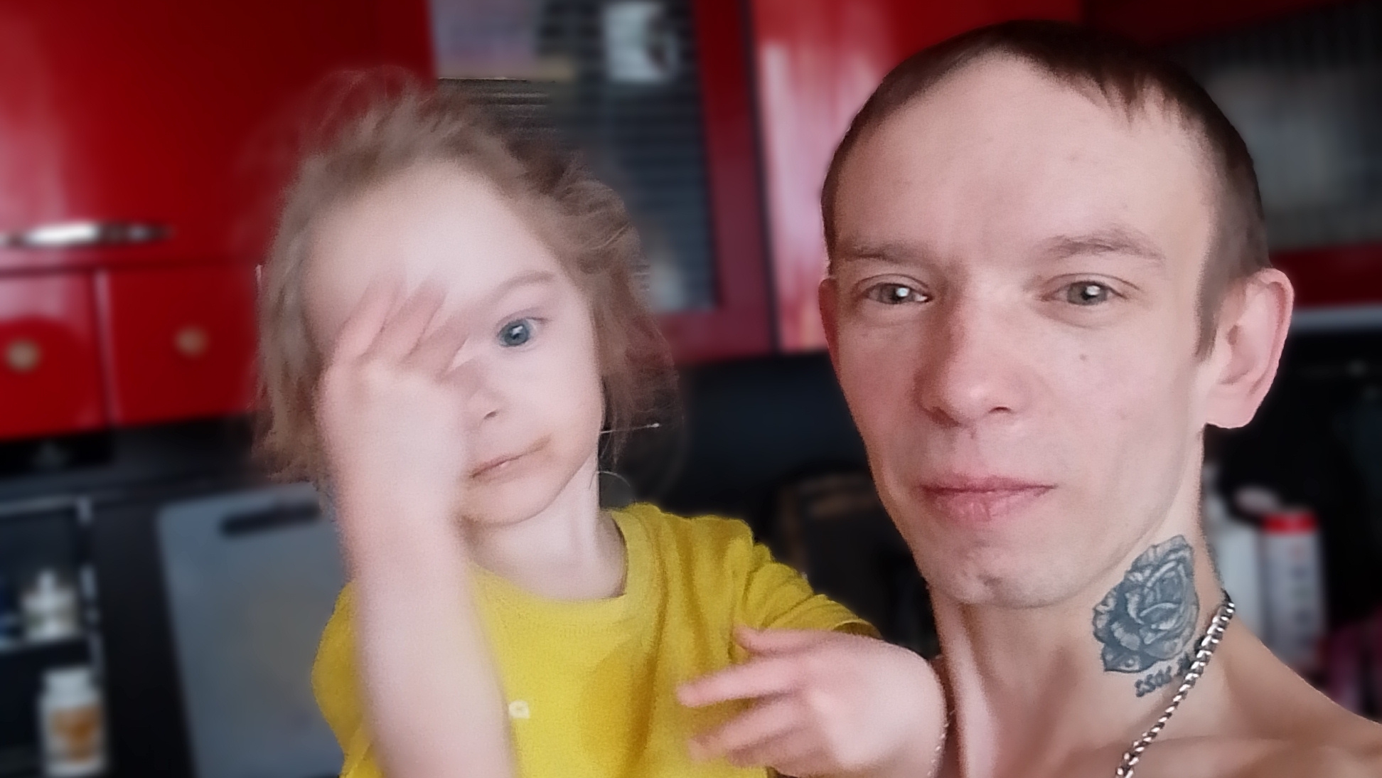 Доча приехала к папе в Москву на выходные :)