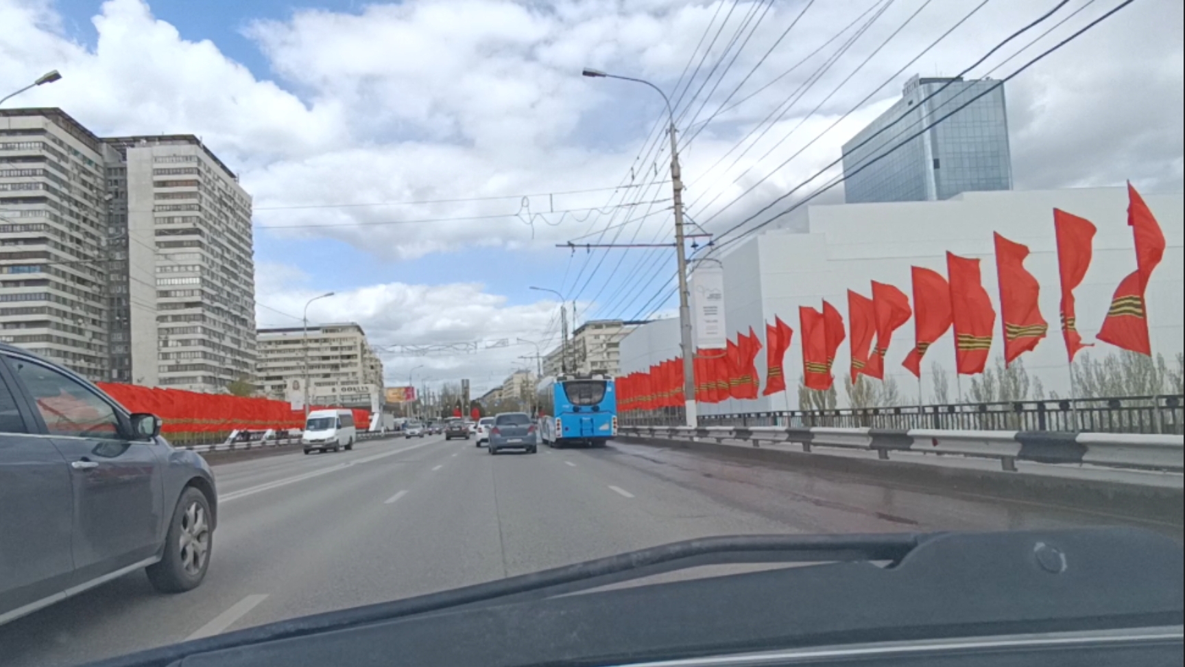 Едем по весеннему Волгограду. Немного о городе. Результат визита в вет. клинику.