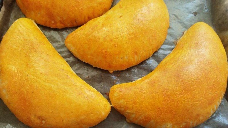 Быстрые чебуреки с колбасой