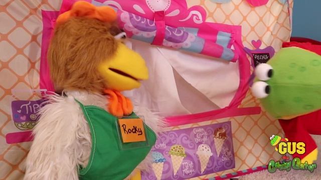 Kids Pretend Play Toys Store Hunt Gumball Machine!