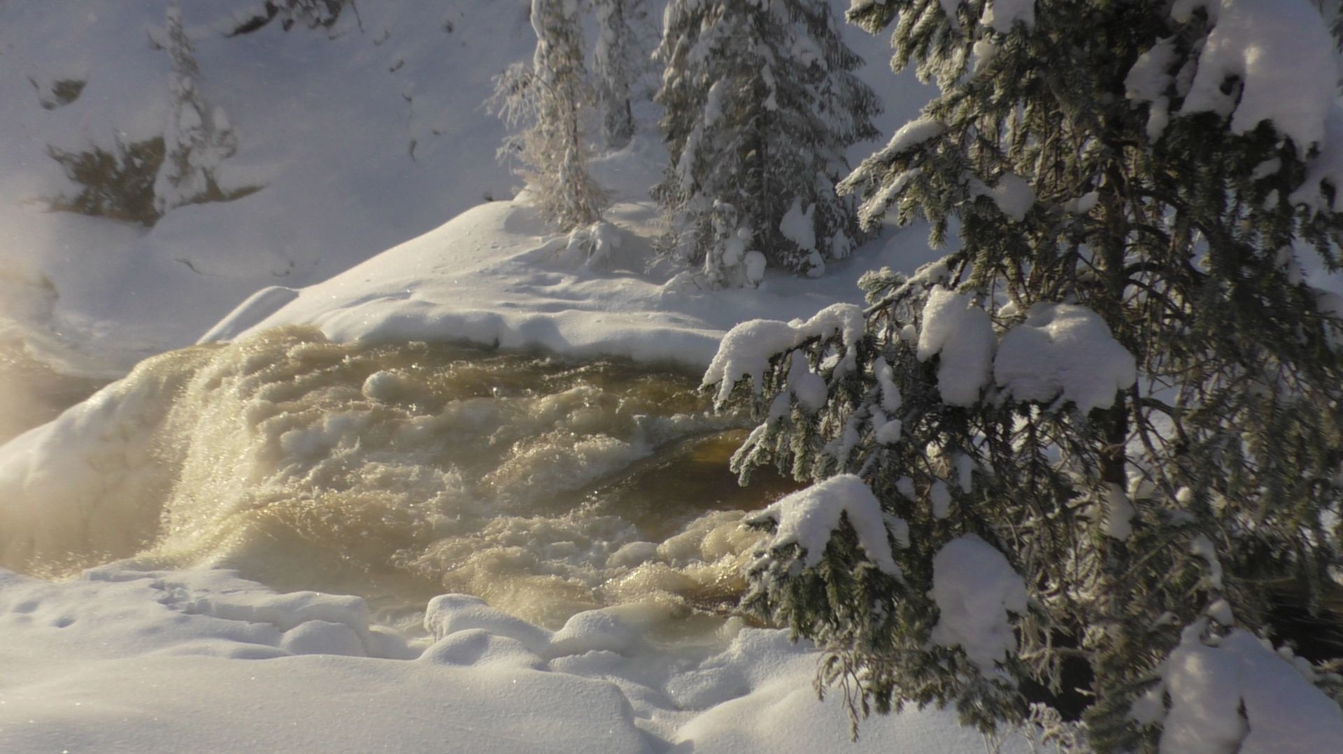 Водопад Кивач зимой