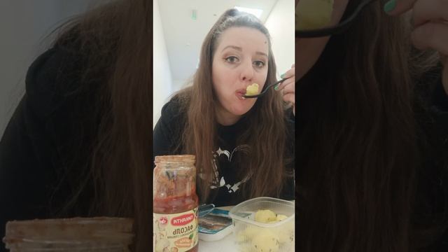 Селедка с картошкой+фасоль с грибами. Про очередную ЯЖемать