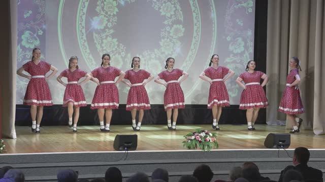«Катюша» исп. танцевальный коллектив «Фиеста» ЦКД «Родник»