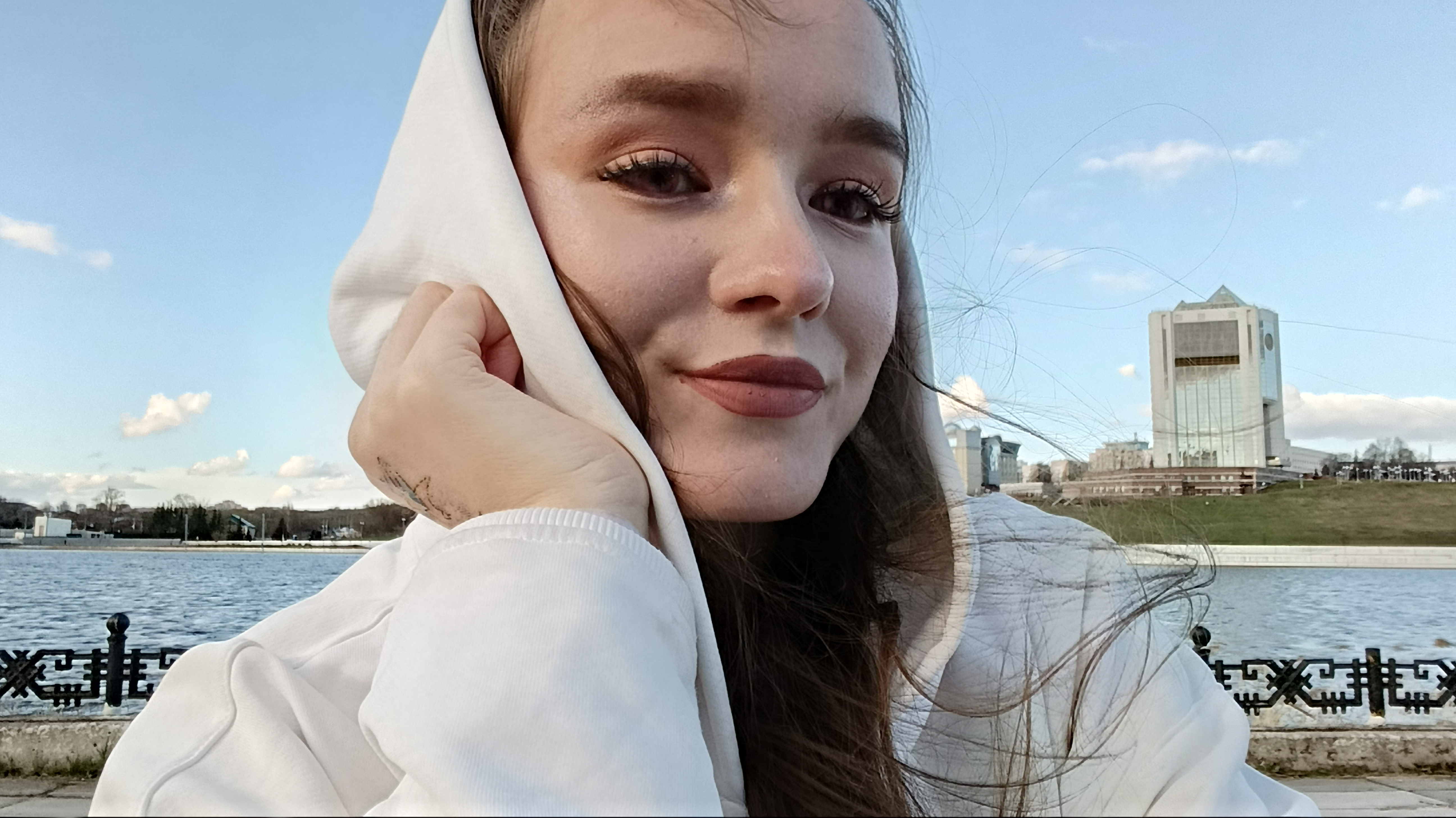 Как с нуля начать получать доход с любимого хобби девушке