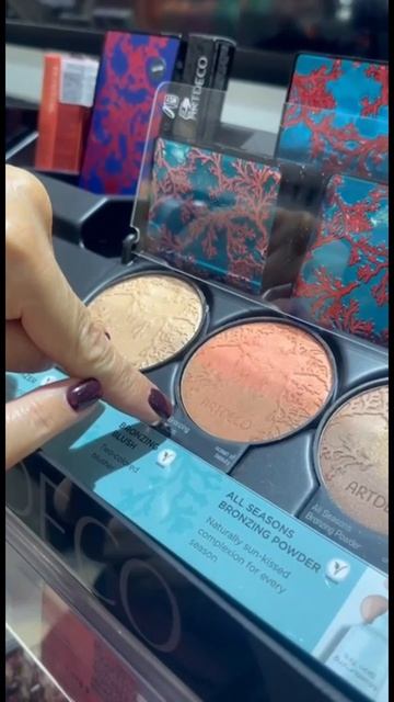 Шикарная упаковка косметики — но это не практично