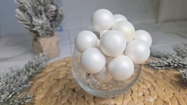 ГРОЗДЬ стеклянных матовых шариков на проволоке, 12 шаров по 25 мм, цвет: белый, 710590