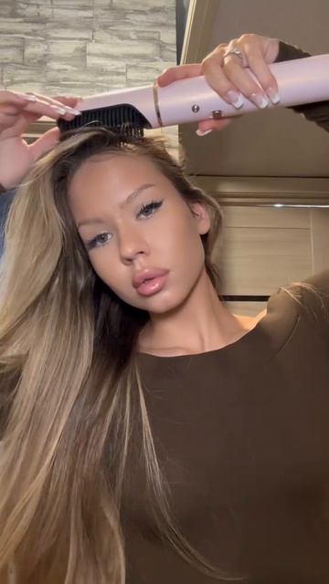 Фен-стайлер 8в1 Day Sonic на WB - #WW293652, Ozon - #3097836364, а также на нашем сайте Daysonic.ru