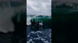 Берег и вода.