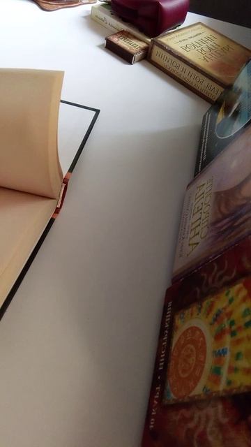 Задайте свой вопрос книге-оракулу и получите ответ... 2.05.2026... Всем мира и добра...