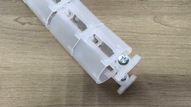 Бесцветный кабель-канал без основания