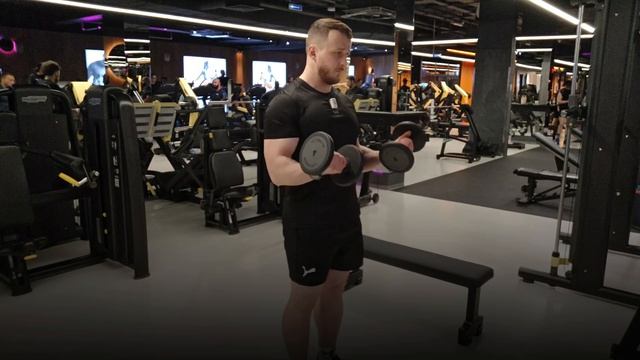 Бицепс с гантелями, техника выполнения упражнения.