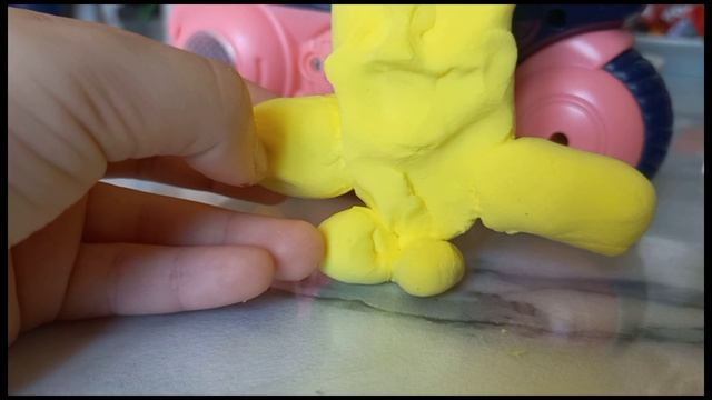 затем находится под