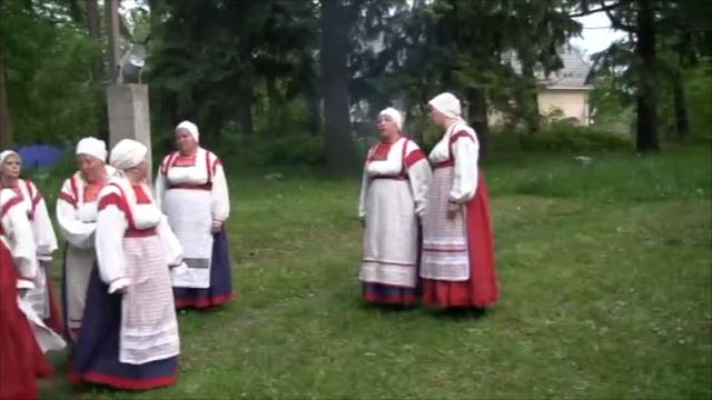 Пляска «колме» «Tee Illas Tilla» («Тээ иллас»)