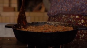 Kənd Həyatı. Сельская кухня баклажаны с говядиной на костре