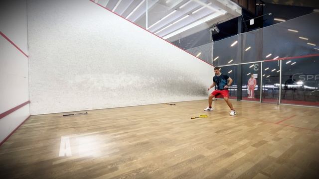 СКВОШ. Гостинг справа