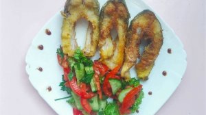 Лакомый жареный карп с хрустящей корочкой