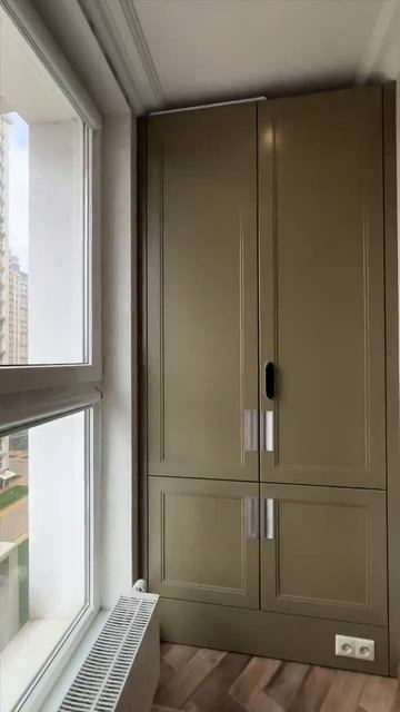 В продаже квартира в ЖК Большом. Дом нaxoдитcя в самoм цeнтpe гoродa, Pядом магaзин.