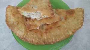 Пышные чебуреки с фаршем из индейки