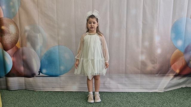 Стихотворение А. Усачёва «Что такое День Победы», читает Хамаганова Дарья