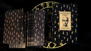 ШЕДЕВР ТАРО, который меня покорил. Обзор MADHOUSE TAROT
