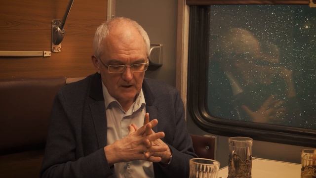 УДИВИТЕЛЬНАЯ ЖИЗНЬ НА ДНЕ ОКЕАНА. Семихатов, Сурдин, Гебрук
