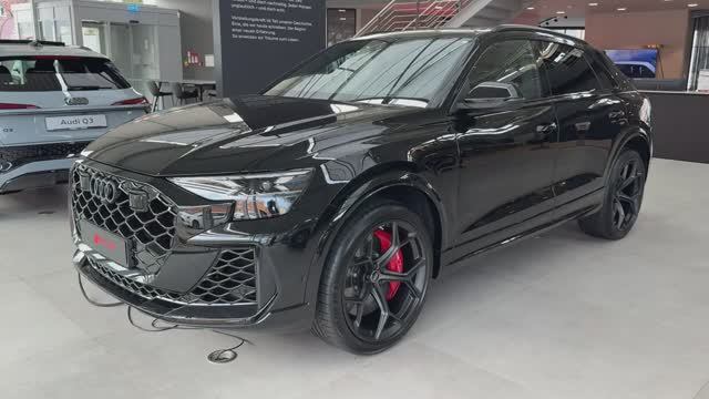 Новый Audi RSQ8 Performance (2026) — обзор салона и экстерьера