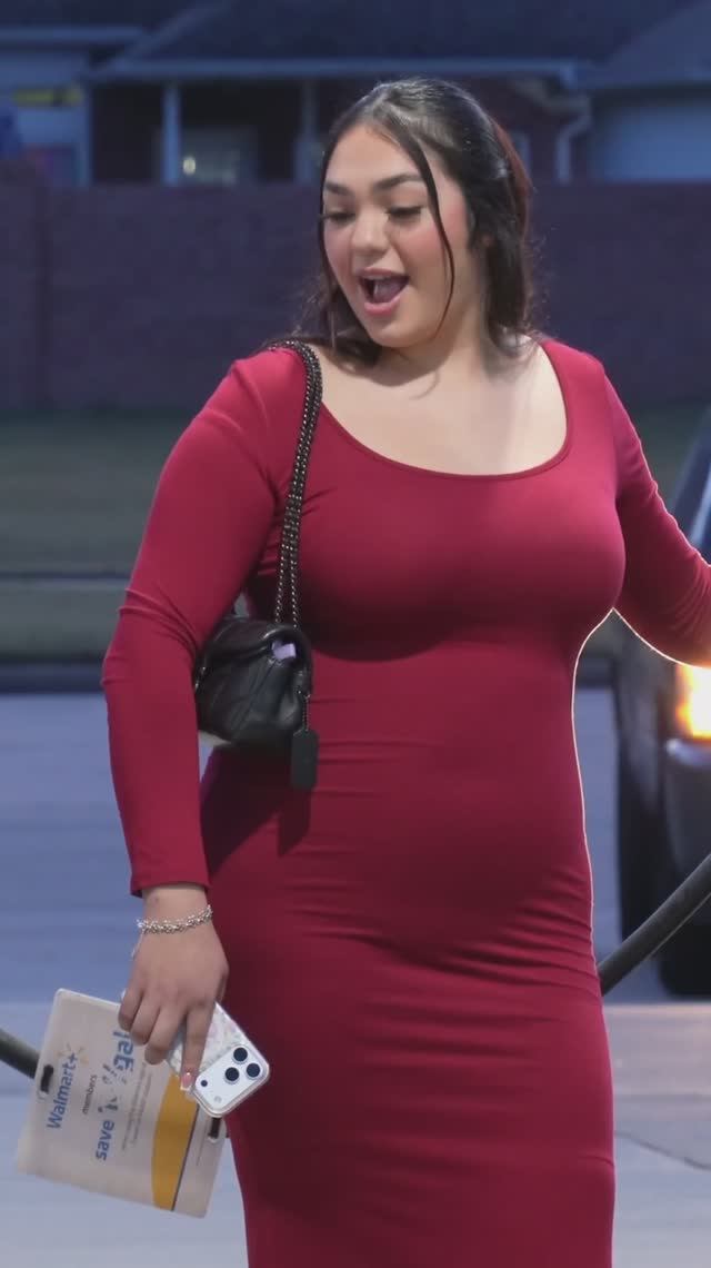 The Way She Looks At Me 😍