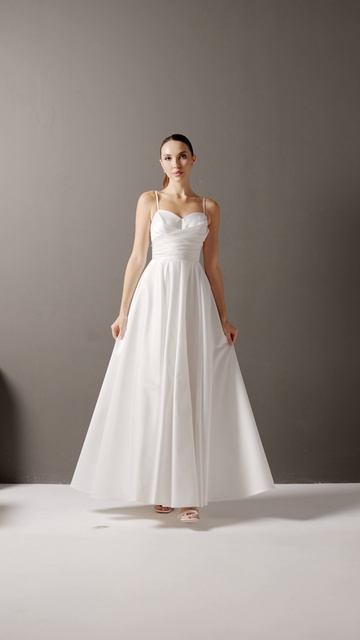 Лаурита молочный