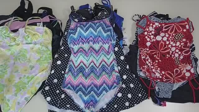 Лот 158 Купальники Германия КРЕМ р_кг 3,5кг 25ед