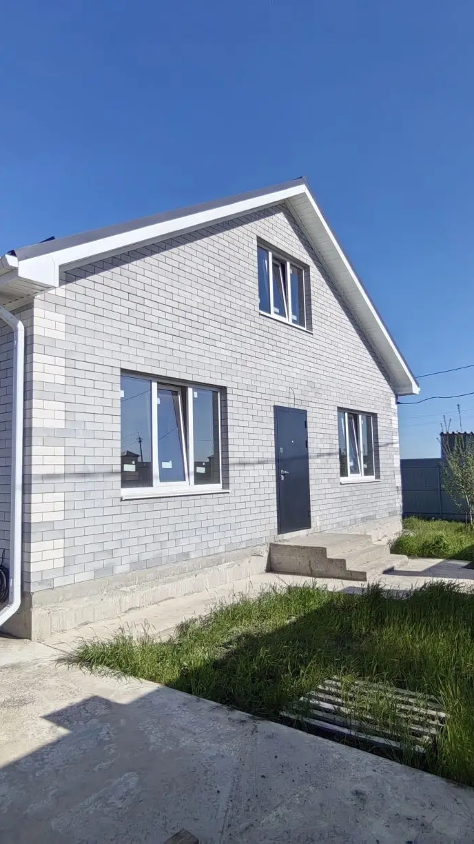 КРАСНОДАР ПОС. АГРОНОМ. ДОМ 135 КВ.М. УЧАСТОК 3.6 СОТОК.