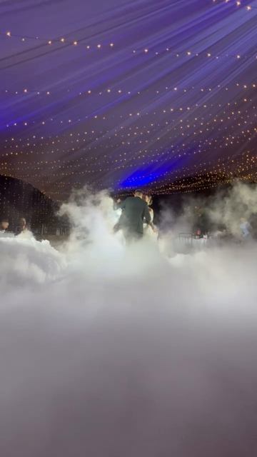 Тяжёлый дым большойвысокий Ростов-на-Дону шатёр Каньон улица