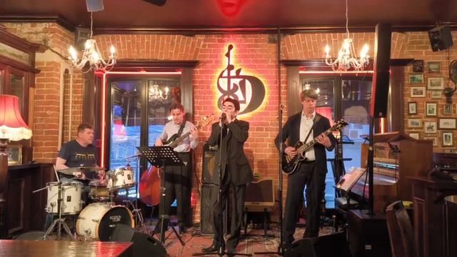 Группа The Blues Bees - Off The Wall в клубе Алексея Козлова